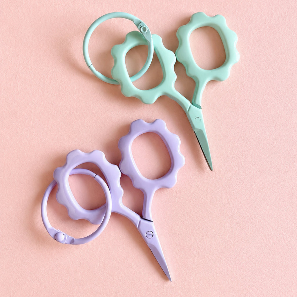 TIJERAS MINI FLOR LILA